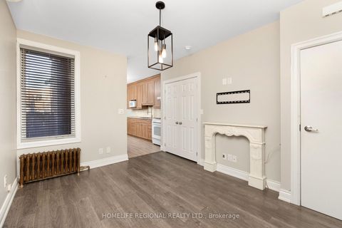 Photo 1 at 200 Roxton Road, Bellwoods, Toronto