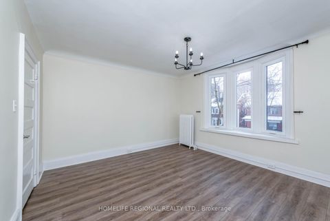 Photo 24 at 200 Roxton Road, Bellwoods, Toronto