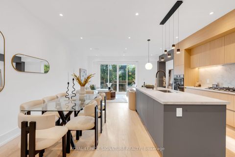 Photo 8 at 24 Elmsdale Road, East York, Toronto