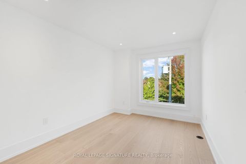 Photo 33 at 24 Elmsdale Road, East York, Toronto