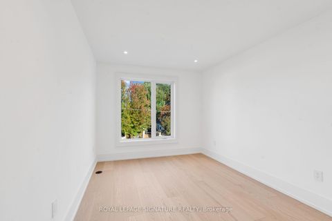 Photo 36 at 24 Elmsdale Road, East York, Toronto