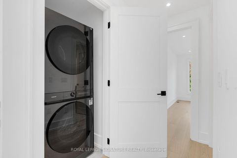 Photo 39 at 24 Elmsdale Road, East York, Toronto