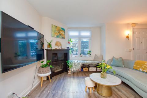 Photo 7 at 5 - 98 Redpath Avenue, Mount Pleasant West, Toronto