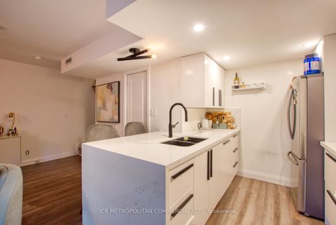 Photo 8 at 5 - 98 Redpath Avenue, Mount Pleasant West, Toronto