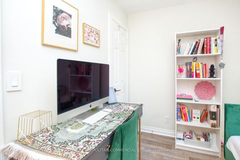 Photo 12 at 5 - 98 Redpath Avenue, Mount Pleasant West, Toronto