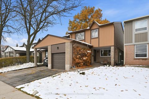 Photo 2 at 26 - 1580 Lancaster Drive, FA Falgarwood, Oakville
