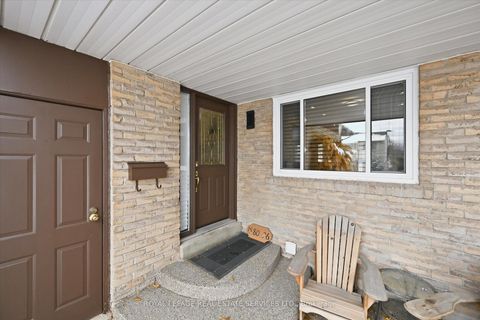 Photo 7 at 26 - 1580 Lancaster Drive, FA Falgarwood, Oakville