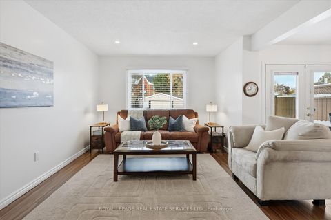 Photo 10 at 26 - 1580 Lancaster Drive, FA Falgarwood, Oakville