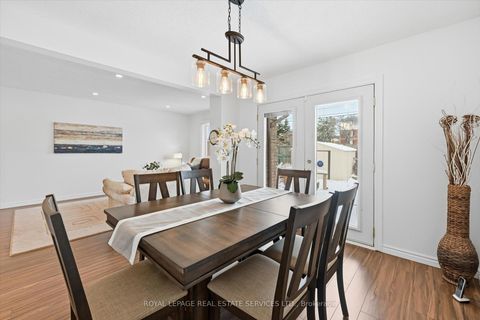 Photo 14 at 26 - 1580 Lancaster Drive, FA Falgarwood, Oakville