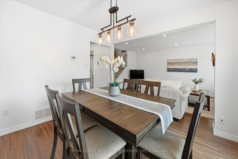 Photo 15 at 26 - 1580 Lancaster Drive, FA Falgarwood, Oakville