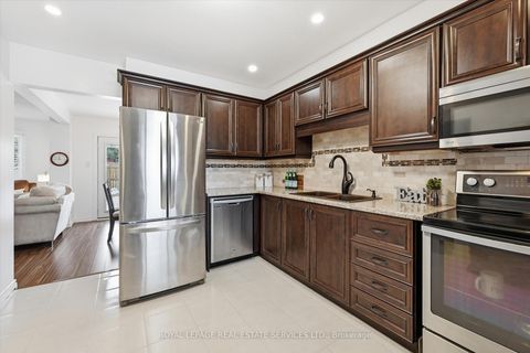 Photo 20 at 26 - 1580 Lancaster Drive, FA Falgarwood, Oakville