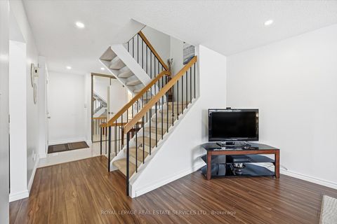 Photo 23 at 26 - 1580 Lancaster Drive, FA Falgarwood, Oakville