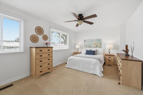 Photo 27 at 26 - 1580 Lancaster Drive, FA Falgarwood, Oakville