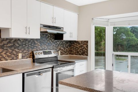 Photo 16 at 105 Gypsy Roseway, Willowdale East, Toronto