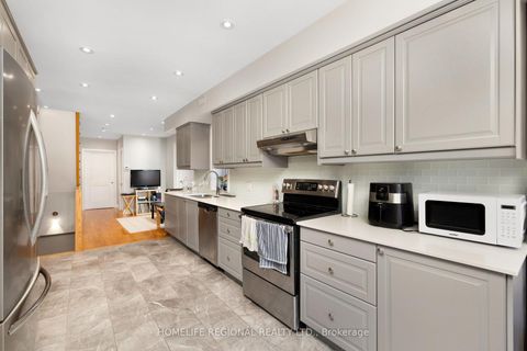 Photo 16 at 204 Roxton Road, Bellwoods, Toronto