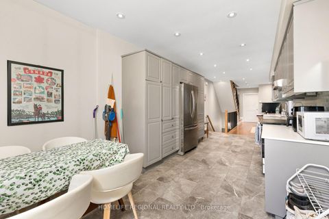 Photo 17 at 204 Roxton Road, Bellwoods, Toronto