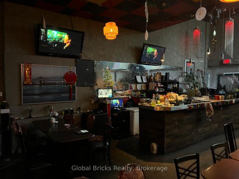 Photo 3 at 1 - 1290 Finch Avenue W, York University Heights, Toronto