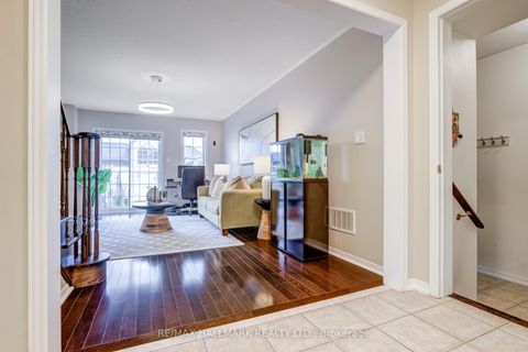 Photo 3 at 187 Hawkview Boulevard, Vellore Village, Vaughan