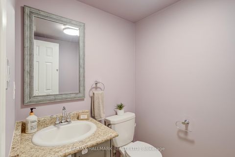 Photo 14 at 187 Hawkview Boulevard, Vellore Village, Vaughan