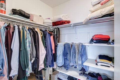 Photo 32 at 187 Hawkview Boulevard, Vellore Village, Vaughan