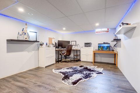 Photo 41 at 187 Hawkview Boulevard, Vellore Village, Vaughan