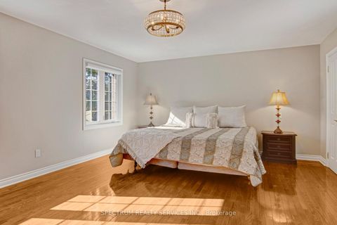 Photo 20 at 172 Charmaine Road, Islington Woods, Vaughan