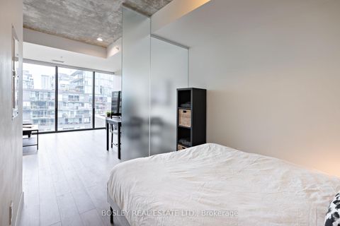 Photo 6 at 816 - 629 King Street W, Waterfront Communities C1, Toronto