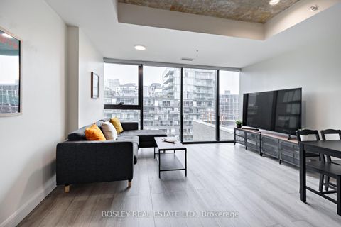 Photo 10 at 816 - 629 King Street W, Waterfront Communities C1, Toronto