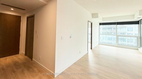 Photo 5 at 1609 - 27 McMahon Drive, Bayview Village, Toronto