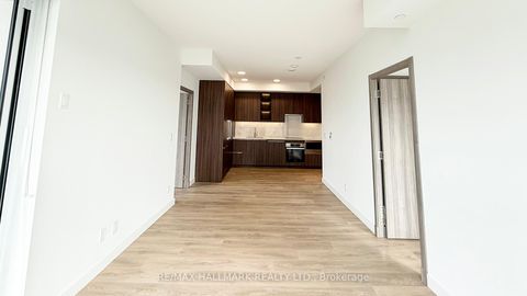 Photo 16 at 1609 - 27 McMahon Drive, Bayview Village, Toronto