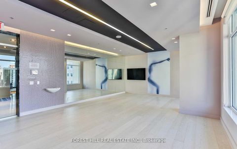 Photo 17 at 318 - 199 Richmond Street W, Waterfront Communities C1, Toronto