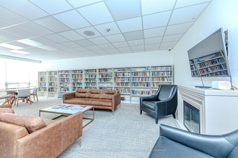 Photo 26 at 1005 - 7 Townsgate Drive, Yorkhill, Vaughan