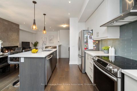 Photo 11 at 3076 Cascade Common, JM Joshua Meadows, Oakville