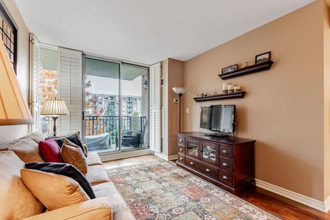 Photo 9 at 623 - 38 William Carson Crescent, Windfields, Toronto