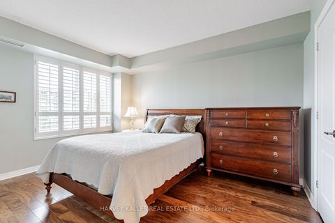 Photo 12 at 623 - 38 William Carson Crescent, Windfields, Toronto