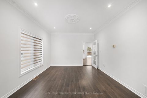 Photo 5 at 366 Hounslow Avenue, Willowdale West, Toronto