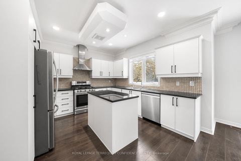 Photo 6 at 366 Hounslow Avenue, Willowdale West, Toronto