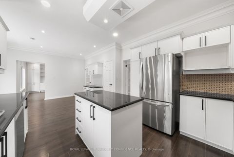 Photo 7 at 366 Hounslow Avenue, Willowdale West, Toronto