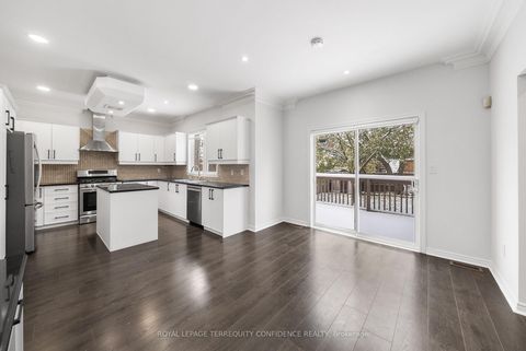 Photo 8 at 366 Hounslow Avenue, Willowdale West, Toronto