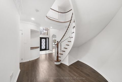 Photo 13 at 366 Hounslow Avenue, Willowdale West, Toronto