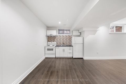 Photo 36 at 366 Hounslow Avenue, Willowdale West, Toronto