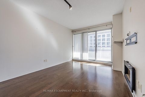 Photo 6 at 312 - 1040 The Queensway, City Centre West, Toronto