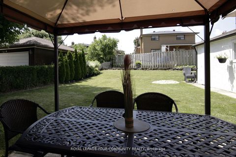 Photo 5 at 136 Strathburn Boulevard, Pelmo Park W5, Toronto