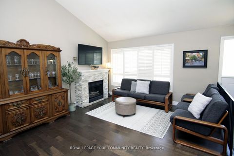 Photo 7 at 136 Strathburn Boulevard, Pelmo Park W5, Toronto