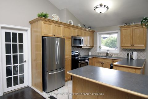 Photo 9 at 136 Strathburn Boulevard, Pelmo Park W5, Toronto