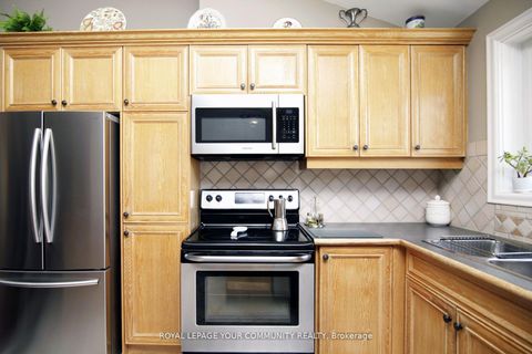 Photo 11 at 136 Strathburn Boulevard, Pelmo Park W5, Toronto