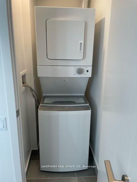 Photo 8 at 904 - 203 College Street, Chinatown, Toronto