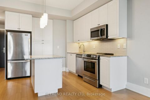 Photo 10 at 1312 - 70 Roehampton Avenue, Mount Pleasant West, Toronto