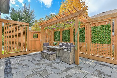 Photo 9 at 305 Connaught Avenue, Newtonbrook West, Toronto