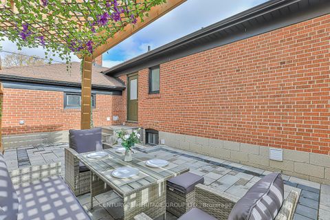 Photo 11 at 305 Connaught Avenue, Newtonbrook West, Toronto